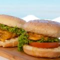Λαχταριστά burgers με σάλτσα μπύρας