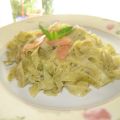 Ταλιατέλλες al Pesto με Καπνιστό Σολωμό και[...]