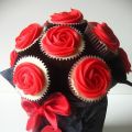 ΤΡΙΑΝΤΑΦΥΛΛΑ - CUP-CAKES ! ΠΩΣ ΝΑ ΦΤΙΑΞΕΤΕ ΕΝΑ[...]