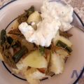 Σαλάτα με σπαράγγια, πατάτες και σος blue cheese