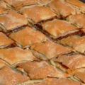 Τι θα φάμε σήμερα? Κρεατόπιττα με χωριάτικο[...]