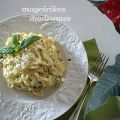 Χυλοπίτες με σάλτσα φέτας και μυρωδικά