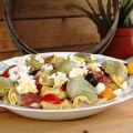 σαλάτα με τορτελίνι και αγκινάρες/Tortellini[...]