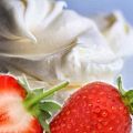 Εύκολη Σπιτική Crème Fraîche με Γιαούρτι