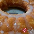 Λεμονόπιτα κέικ ζουμερή με γλάσο λεμονιού[...]