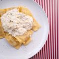 Ravioli με σάλτσα 3 τυριά