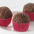 Brigadeiros - Εύκολα Τρουφάκια με 3 υλικά