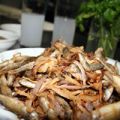 ΜΑΡΙΔΑΚΙ ΜΕ ΚΡΕΜΜΥΔΙ (ΒΙΝΤΕΟ)