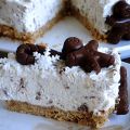 Τσιζκέικ (Cheesecake) λευκή σοκολάτα και[...]