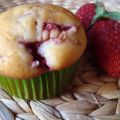 Muffins με Γιαούρτι και Φράουλες