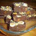 Fudge με δύο σοκολάτες (γάλακτος και μαύρη) με[...]