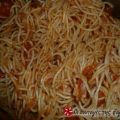 Σπαγγέτι με ντοματίνια και βασιλικό