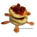 Pancakes Με Γλυκό Κυδώνι Και Άχνη Ζάχαρη!