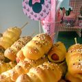 Corndogs στο φούρνο και το πρώτο party
