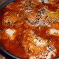Shakshuka. Αυγά σε σάλτσα ντομάτας συνταγή από[...]