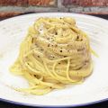 Spaghetti με σάλτσα Βουτύρου, παρμεζάνα και[...]