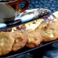 White Chocolate Chip And Macadamia Nut[...]