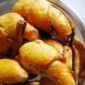 ΠΙΤΑΚΙΑ ΓΛΥΚΑ ΚΑΙ ΑΛΜΥΡΑ ΣΕ ΣΧΗΜΑ ΚΡΟΥΑΣΑΝ