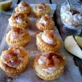 Μίνι αχλαδοπιτάκια. Mini pear pies.