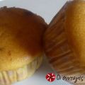 Muffins γιαουρτιού γεμιστά με μαρμελάδα συνταγή[...]
