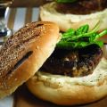 Mushroom Burger με sausce αϊολί