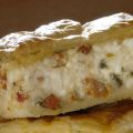 Πιπεράτη τυρόπιτα με δυόσμο και λιαστή ντομάτα