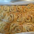Kanelbullar με μήλα, καρύδια και γλάσο!