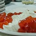 Γιαούρτι με αμύγδαλα και γλυκό κουταλιού