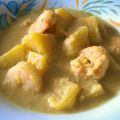 ΓΑΡΙΔΕΣ CURRY ΜΕ ΑΝΑΝΑ (UDANG MASAK LEMAK NENAS)