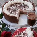 Τσιζκέικ (Cheesecake) με δύο ειδή σοκολάτας
