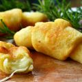 Κρουασάν πατάτας γεμιστά με τυρί !!